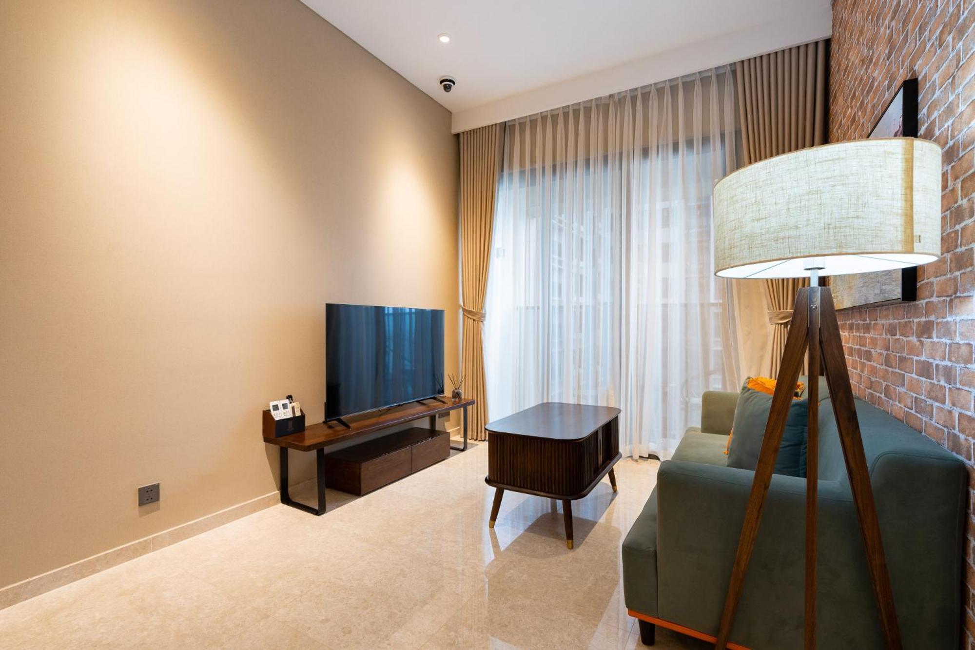 Apartment Happy High-end - Central, Whole City View & Infinity Pools - The Marq Ho Chi Minh City